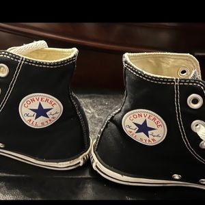 Converse Chuck Taylor womens size 6.5 high top shoes